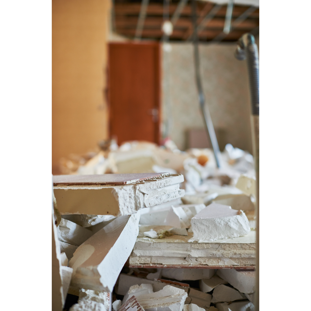 Démolition salle de bain intérieure Toulon - Elite Benne 83