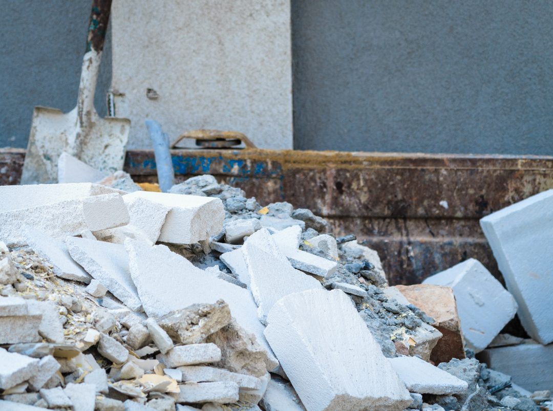 Démolition salle de bain intérieure Toulon - Elite Benne 83